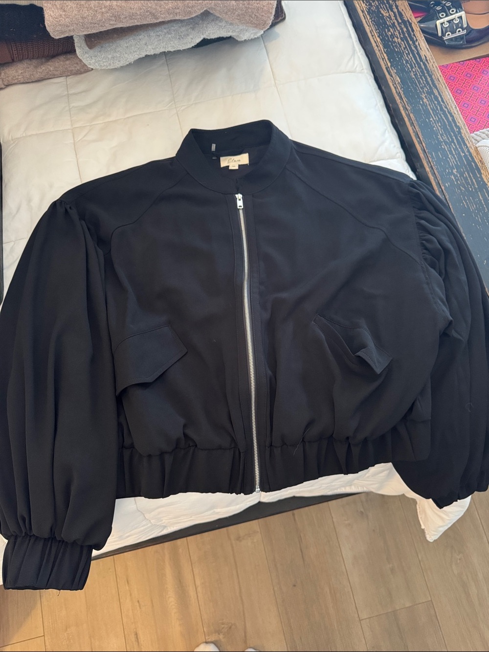 NEW without tags 
Elan - Women's Balloon
Sleeve Bomber Jacket